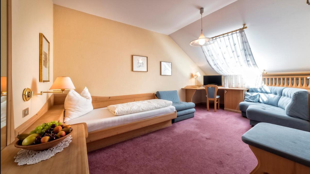 Hotel Brueckenwirt Novacella Esterno foto