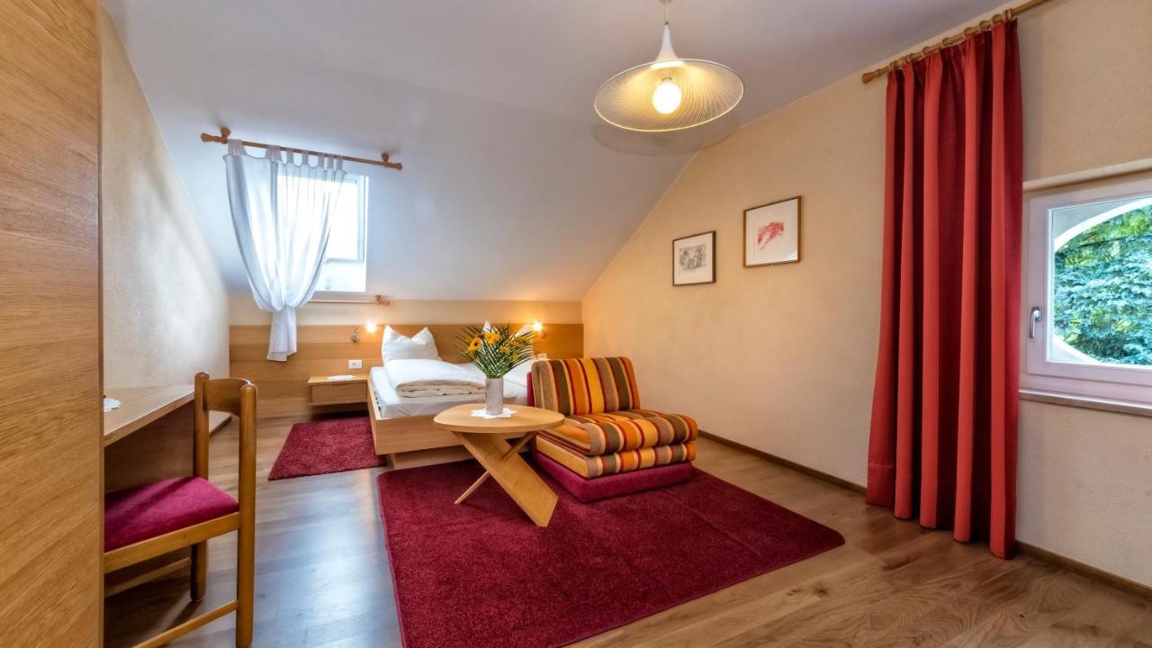 Hotel Brueckenwirt Novacella Esterno foto