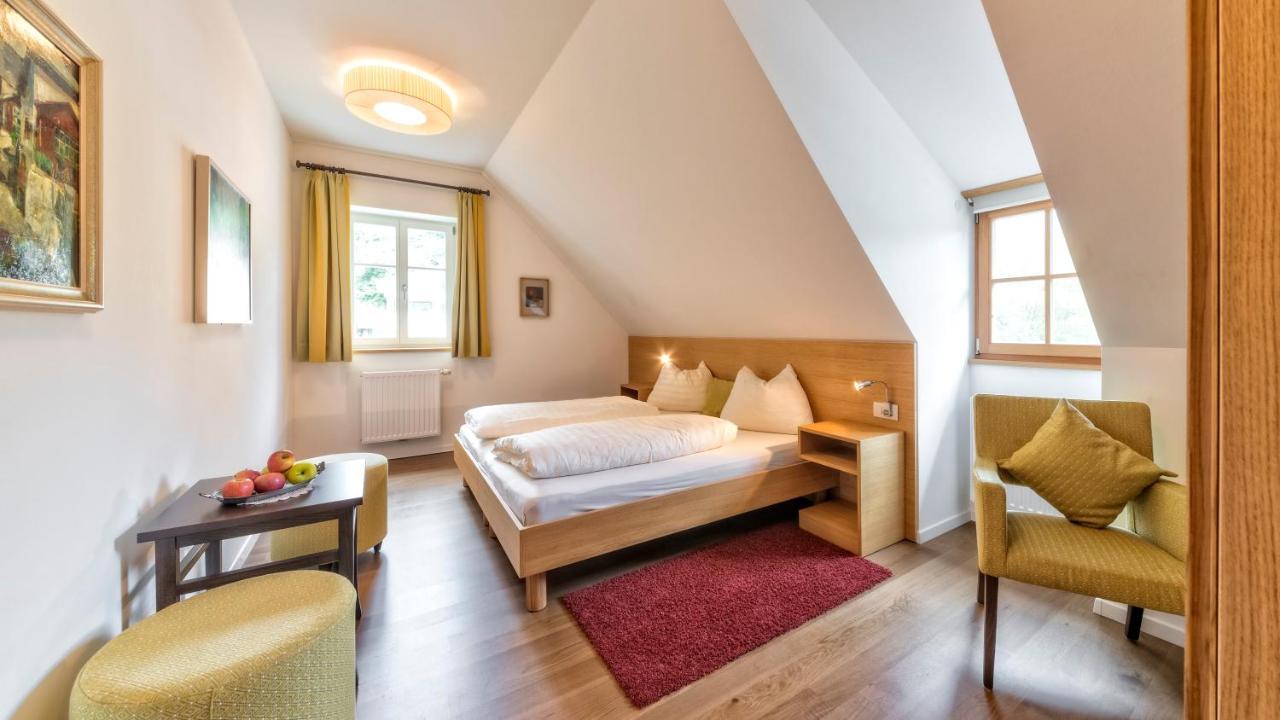 Hotel Brueckenwirt Novacella Esterno foto